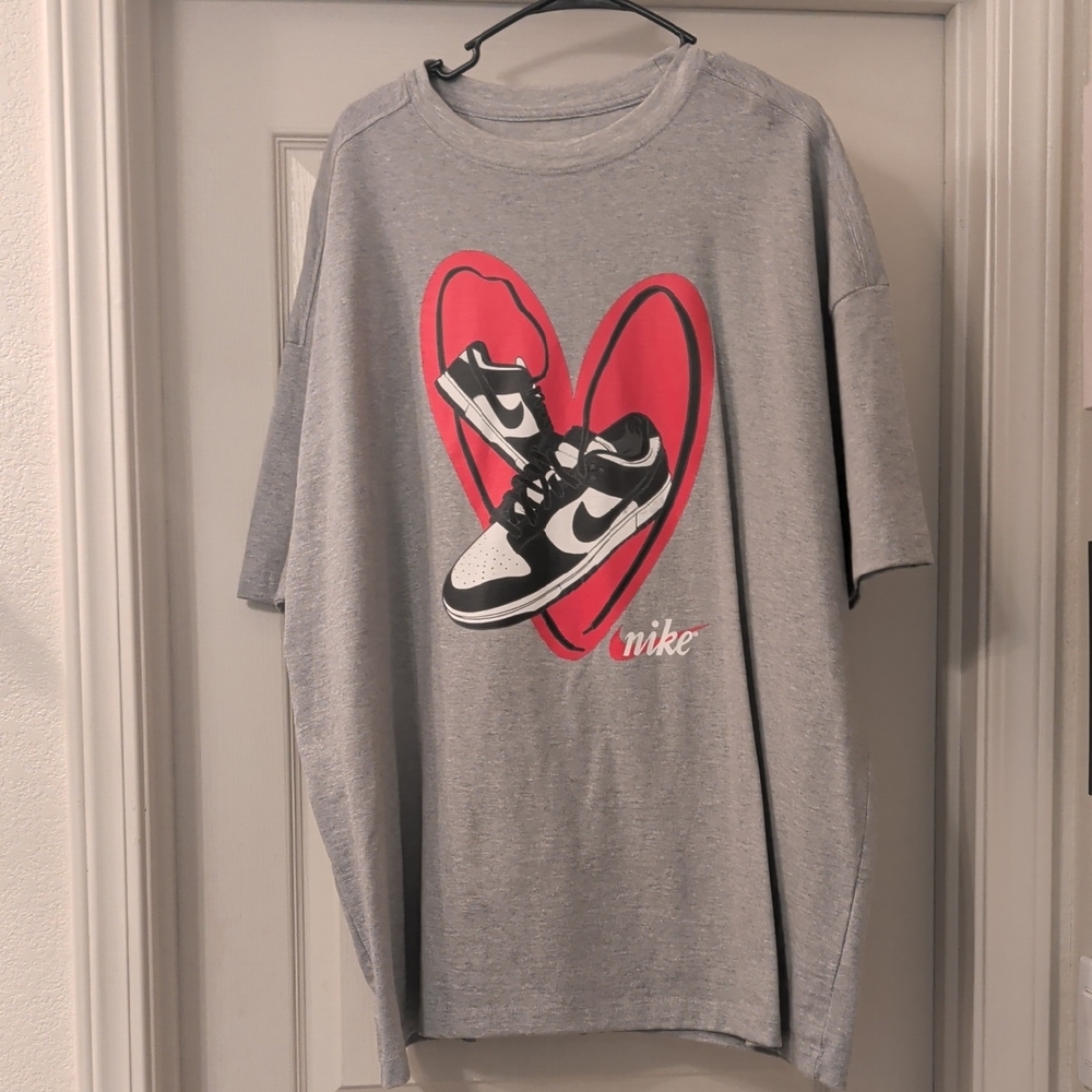Nike Women's Oversized Gray Tee with Red Heart and Shoe Graphic